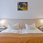 ホテル Arthotel Ana Petite 3*
