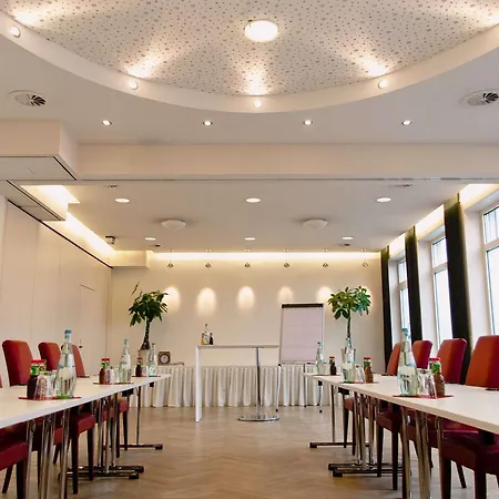 מלון Arthotel Ana Petite
