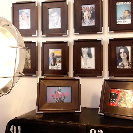 מלון Arthotel Ana Petite 3*