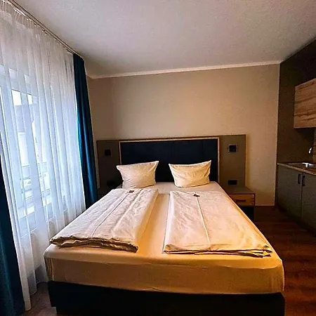 Szálloda Arthotel Ana Petite 3*