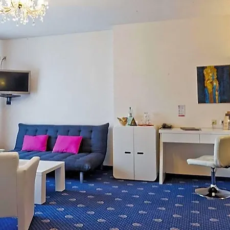 Arthotel Ana Petite Hotell 3*